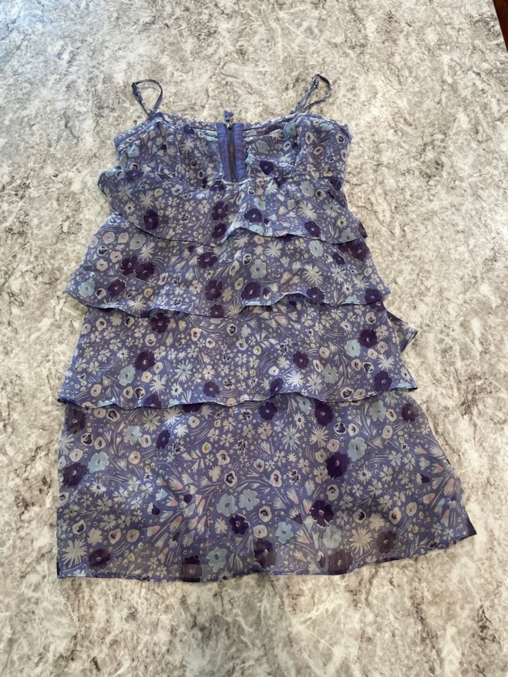 American Eagle Floral ruffled tiered dress Womens Size 2 - Picture 1 of 6